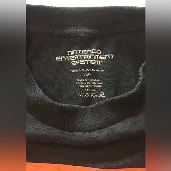 ✨✨ Nintendo “Out Of Control” Tee Size S ✨✨ - Picture 3 of 4